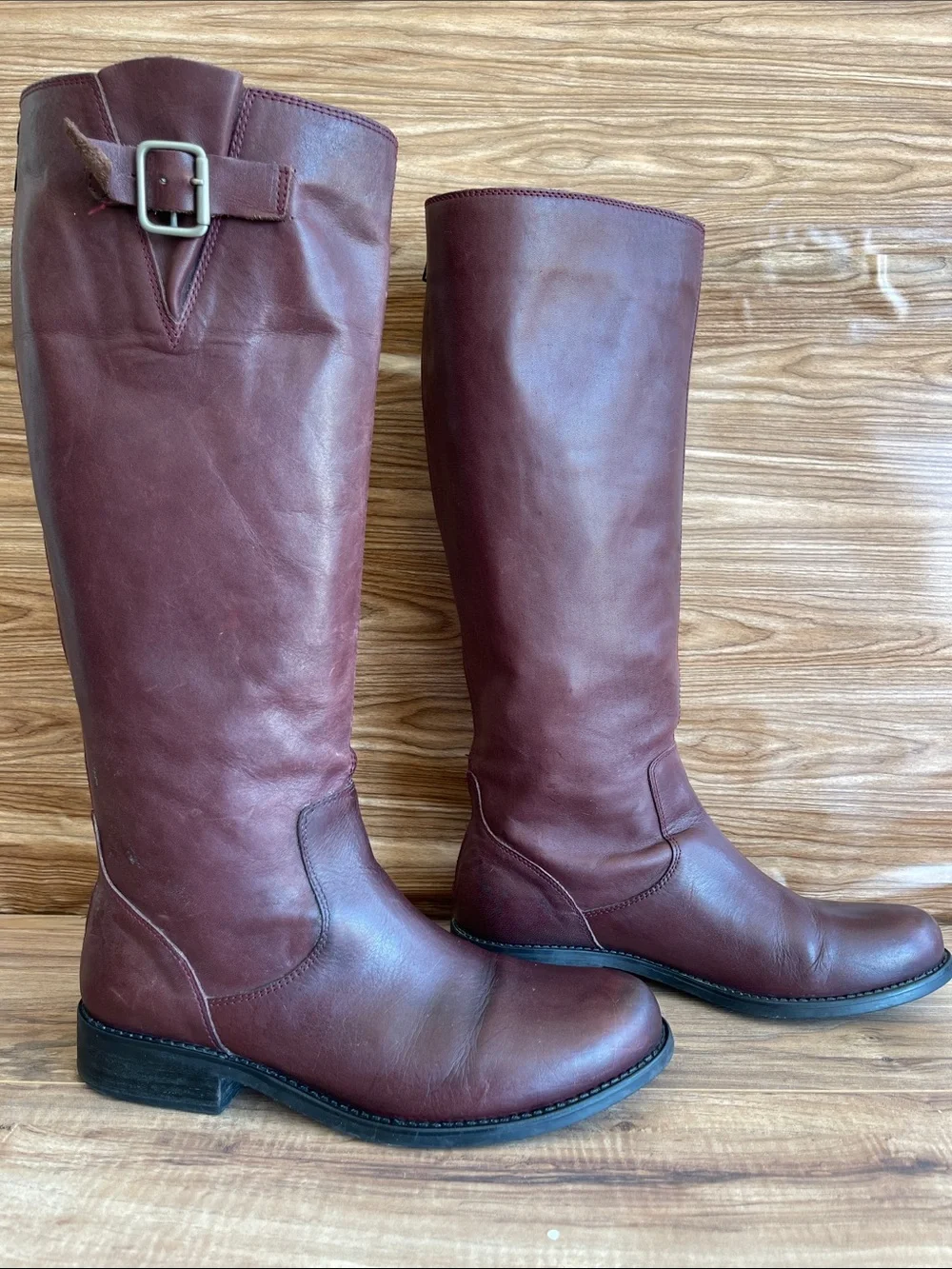 Pre-owned Steve Madden Over-the-Knee Leather Boots in Burgundy size 9.5M